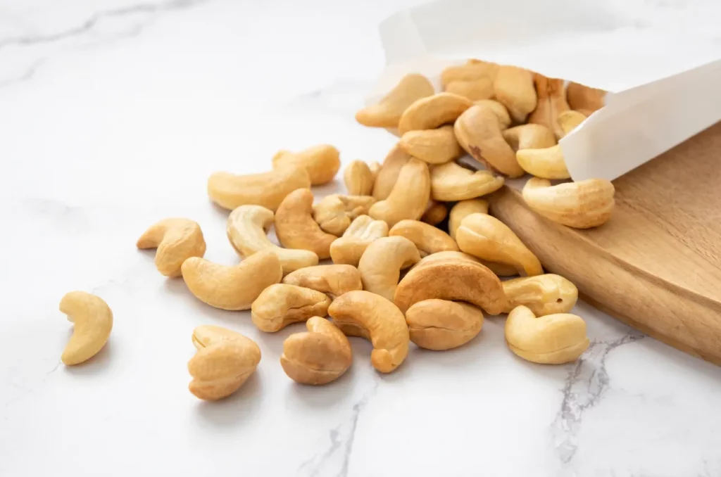 Raw Nuts: Healthy Snack Ideas That Actually Keep You Full